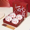 Coffret cadeau de bols en céramique rouge et baguettes avec motifs de cœurs élégants. - Un Petit Témoignage De Notre Reconnaissance : 4 Bols Et 4 Baguettes (coffret Cadeau Inclus)