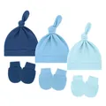 Vista dettagliata di tre set di cappellini con nodo e guanti antigraffio in tonalità blu - Taglia unica / Blu reale + Celeste + Blu chiaro