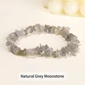 Elegante bracciale elastico in pietra di luna grigia naturale irregolare con perle - 5-8 mm / Labradorite