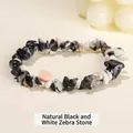 Bracciale elastico in schegge di pietra zebra naturale bianca e nera irregolare chic - 5-8 mm / Pietra Zebra Bianco e Nero