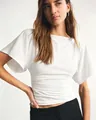 Detaillierte Ansicht weißes Damen-T-Shirt mit Fledermausärmeln und geraffter Taille - S / Weiß
