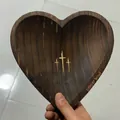 Heart-shaped wooden prayer bowl with vintage dark brown finish and engraved crosses - 23*23*3cm / Pine Retro Color
