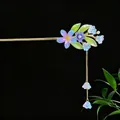 Eleganter Hanfu Haarstab mit blauen Blumen und langer Quaste für traditionelles Styling - Blau Lila Farbverlauf Blume Maiglöckchen Anhänger Quaste (2639)