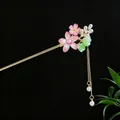 Traditionelle chinesische Blumen-Haarnadel mit eleganten Quasten und Perlen für Hanfu. - Rosa & Grüne Harz-Blumen Perlen-Quasten-Stil (2641) / Gold