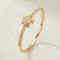 Elegante bracciale a forma di tartaruga in oro con zirconi scintillanti e chiusura - Bracciale con Chiusura a Tartaruga Dorata (BS-J5661G)
