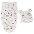 Vue détaillée de l'emmaillotage pour nouveau-né et du bonnet à oreilles d'ours assorti - Ensemble sac de couchage + bonnet fleur et arc-en-ciel