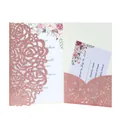 Élégante invitation de mariage découpée au laser avec paillettes or rose et inserts. - Rose