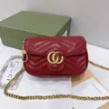 Luxueux sac à bandoulière en cuir matelassé rouge avec chaîne et logo GG doré élégant - Rouge Avec Étiquette Dorée (emballage En Boîte Pliante)