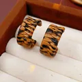 Chic vintage leopard print woven leather geometric hoop earrings in a warm brown tone - Woven Leather C-Shape Style / Gold & Coffee