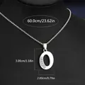 Élégant collier avec pendentif lettre O en strass argenté avec dimensions indiquées - Lettre O Chaîne En Acier Titane