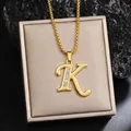 Élégant collier plaqué or avec un pendentif lettre K orné de strass brillants - Lettre K Dorée (Chaîne Plaquée)