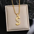 Collier élégant avec pendentif initiale S en plaqué or et strass brillants pour femmes et hommes - Chaîne Plaquée Or