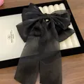 Grande pince à cheveux élégante en gaze de sirène noire avec de longs rubans fluides - Ruban Noir