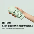 Ultrakompakter mintgrüner fünfach gefalteter Mini-Taschenschirm mit UPF50+ Schutz - Flach / Morgennebel Grün