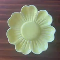 Nordic style flower-shaped yellow ceramic jewelry tray and candy dish for elegant home decor - Style B - Yellow (13*13*2)