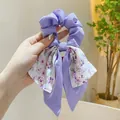 Chouchou élégant violet à fleurs avec longs rubans pour coiffure féminine et rafinée - Style Nœud Floral Violet / Violet