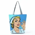 Borsa tote con vivace stampa pop art di un'infermiera per lo shopping e le giornate al mare - Stile Infermiera Pop Art Blu Brillante (hl1235)