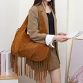 Borsa hobo vintage in camoscio marrone con frange lunghe e grande capacità da donna - Marrone Popolare