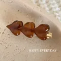 Retro amber resin triple heart hair clip for side fringe minimalist vintage duckbill clip - Amber