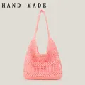 Élégant sac à bandoulière en crochet ajouré rose parfait pour les vacances à la plage - Rose