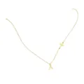 Elegante collana in acciaio al titanio placcato oro con lettera A e croce laterale - Lettera A / Acciaio inossidabile placcato oro vero