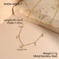 Primer plano de collar de acero inoxidable dorado con colgantes de piedra talla marquesa - Estilo Strass Marquesa Dorado (NMSN-M319-1)