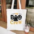 Bolso tote de lona blanca con estampado gráfico de Halloween 'THE BOO Crew' y calabaza - Blanco Patrón Halloween Crew 2