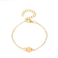Elegante pulsera de cadena dorada con un pequeño colgante grabado con la letra D - Letra D (AZS357-4-D)