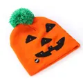 LED Halloween Kürbis Strickmütze mit grünem Bommel - Oranger Kürbis