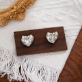 Boucles d'oreilles cœur en argent élégantes avec nœud scintillant. - Cœur Strass Argent (E5472-5)