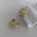 Boucles d'oreilles créoles dorées à trois couches avec finition galvanisée pour femmes - Triple Couche Lisse (E5772-11)
