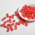Gedetailleerde weergave van 10 mm oranje glitter acrylhars kralen voor sieraden - 20 Rode Exemplaren / 10mm