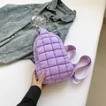 Borsa da petto in nylon trapuntato viola leggera con design a pieghe casual da donna - Viola