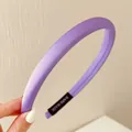 Serre-tête élégant en éponge lilas avec un design doux et haut pour les femmes - Violet Lisse