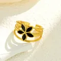 Eleganter vergoldeter offener Ring aus Edelstahl mit schwarzer Blume auf Band - Gj030 - Gold Und Schwarz