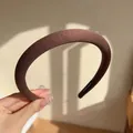 Serre tête rembourré en éponge marron pour femme avec un effet de couronne haute - Style Mince Café Foncé