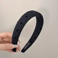 Serre-tête en éponge noir rembourré avec petit motif de cœur pour coiffure volumineuse - Coeur Noir