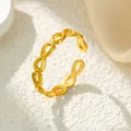 Eleganter goldener Edelstahl-Ring mit Unendlichkeitsschleife im minimalistischen Design - Gj039 - Gold