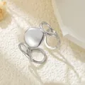 Eleganter silberner Edelstahlring mit verstellbarem, minimalistischem Designband - Gj045 - Stahlfarbe