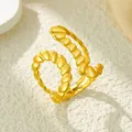 Eleganter goldener Edelstahlring, unregelmäßig gewellt und offen, modernes Design - Gj050 - Gold
