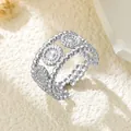 Moderner offener Ring aus silbernem Edelstahl mit zartem Blumenmuster aus Perlen - Gj053 - Stahlfarbe