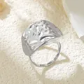 Minimalistischer silberner Edelstahlring mit Hammerschlag-Struktur offen für Damen - Gj054 - Stahlfarbe