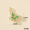 Elegante ciondolo a farfalla in oro con zirconi verdi, 2.6cm - Farfalla (D5002JL)