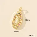 Elegante ciondolo ovale della Vergine Maria in oro con zirconi cubici colorati incastonati - Vergine Maria (D1065)