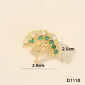 Elegante ciondolo a forma di albero dorato con micro zirconi verdi e bianchi - Albero della Vita (D1110)