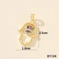 Ciondolo mano di Hamsa in oro con zirconi colorati micro-pave, 2,5 cm x 1,8 cm - Mano di Fatima (D1124)
