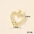 Elegante ciondolo a cuore placcato oro con un serpente in zirconi, misura 3x2,5 cm - Serpente (D1148)