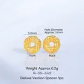 Vue détaillée de perles d'espacement fleurs évidées dorées, faces avant et arrière - Espaceur Texturé 5mm (G-55-6) / 1 Pièce / Or