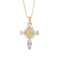 Vue détaillée d'un pendentif croix dorée serti d'oxydes de zirconium transparents - Pendentif Blanc Seul (Sans Chaîne)