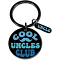 Detailansicht eines schwarzen Edelstahl-Schlüsselanhängers mit Cool Uncles Club-Text - Yp-1041-stil 3